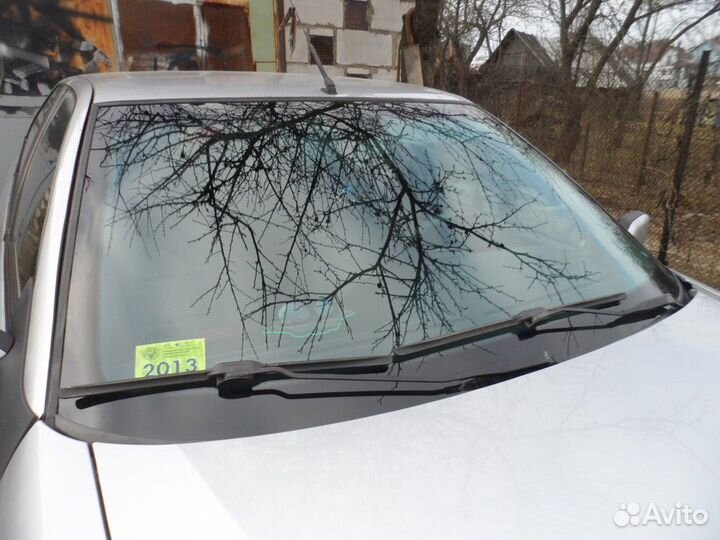 Лобовое стекло на Citroen Xantia 1993-2002