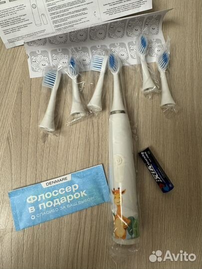 Детская электрическая зубная щетка новая