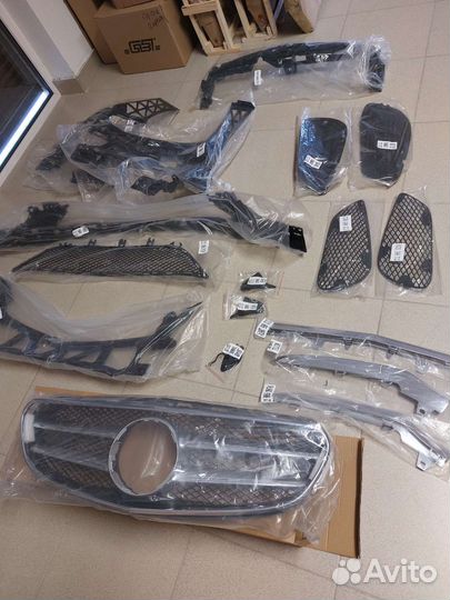 Передний бампер W212 рестайлинг амг пакет