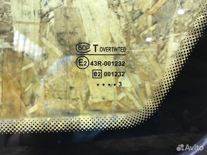 Форточка кузова правая LADA Priora Хетчбек