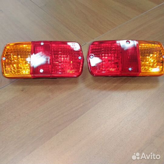 Фонари К-кт 2 шт на Авто Универсальные