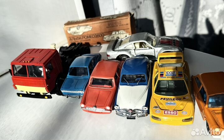 Модели машинок игрушки