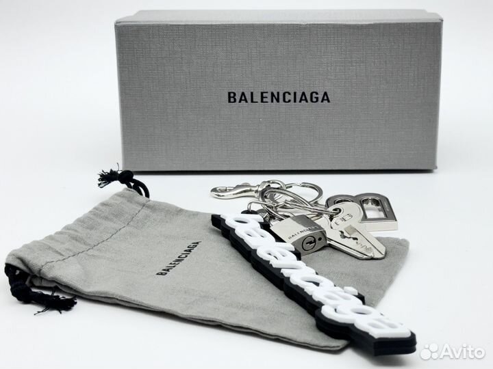 Брелок обвес на сумку Balenciaga