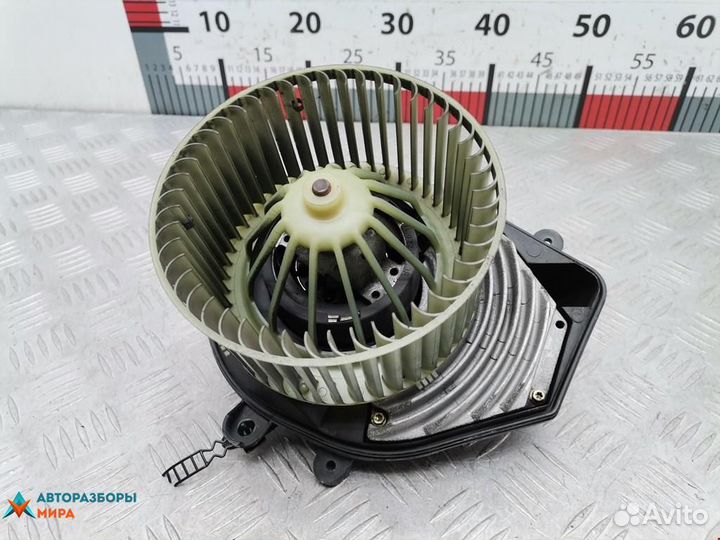 Моторчик печки Audi A4 B5 1998 8D1820021B