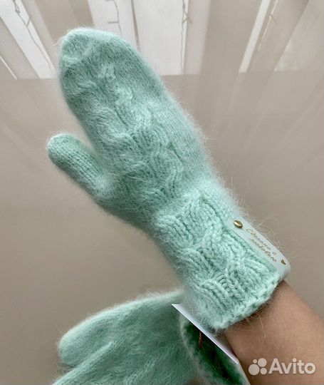 Варежки ручной работы в наличие