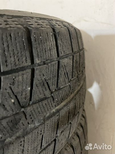 Bridgestone Blizzak Revo GZ 215/60 R16