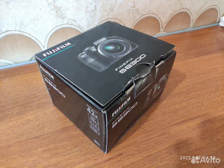 Fujifilm FinePix S8300