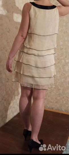 Продаю женское платье