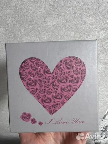 Подарочная коробка