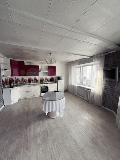 3-к. квартира, 106,4 м², 2/5 эт.