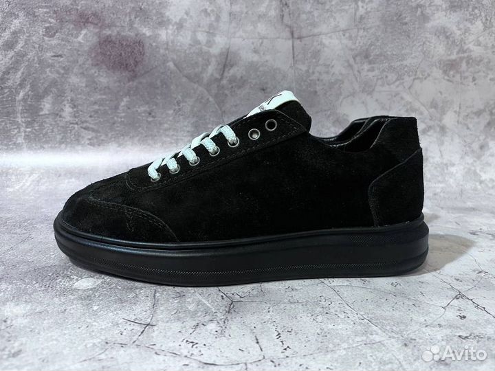 Кроссовки Calvin Klein комфортные