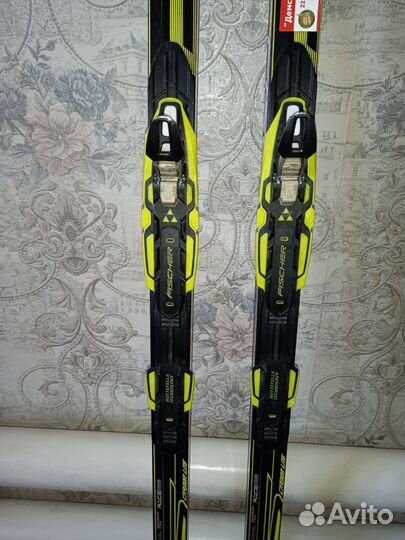 Беговые лыжи