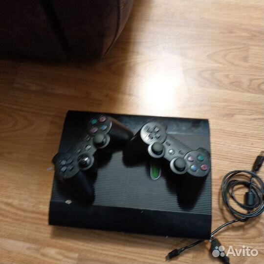 PlayStation 3 super slim с рулём прошитая