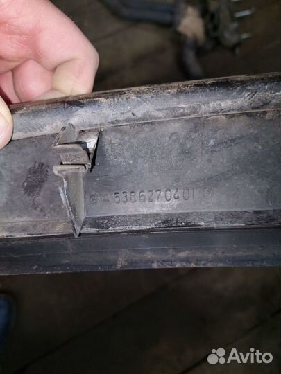 Водосток передний правый Mercedes W638