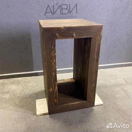 Прикроватный столик журнальный