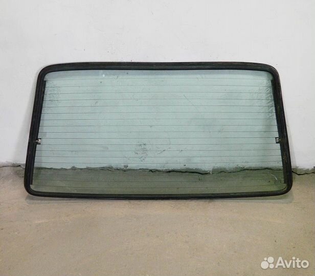 Стекло заднее Skoda Felicia