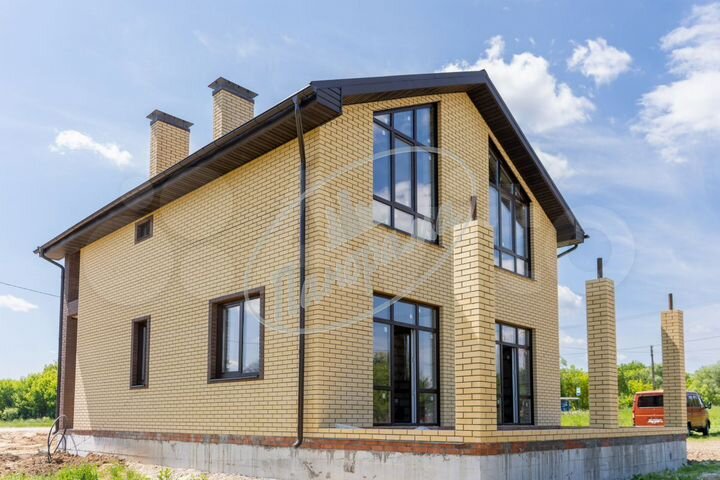 Дом 140 м² на участке 8 сот.