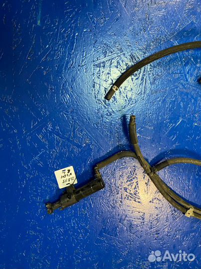 Форсунка омывателя левая Mercedes-Benz C-Class