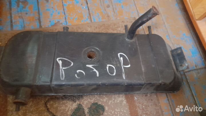 Бачек железный