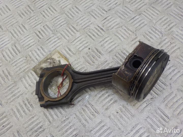 Поршень с шатуном Mercedes-Benz E W211