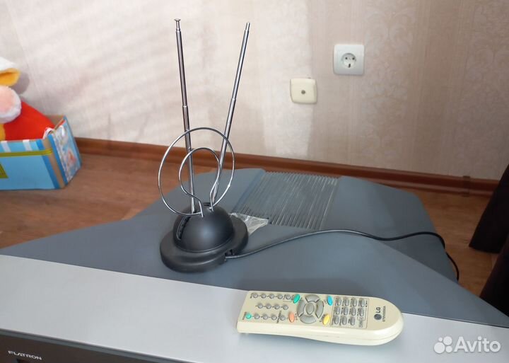 Телевизор LG CT-21Q92KEX