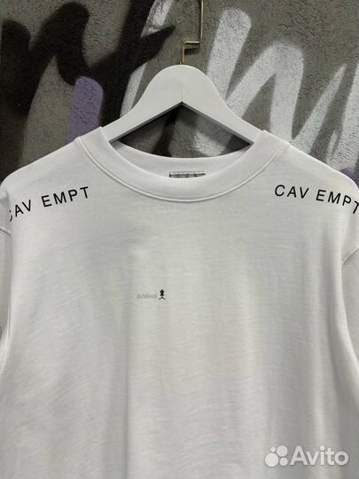 Лонгслив от Cav Empt с глазами белый