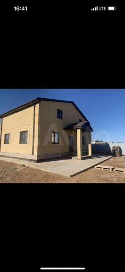 Дом 200 м² на участке 10 сот.