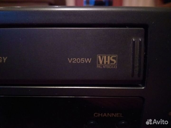 Видеомагнитофон Toshiba v205w