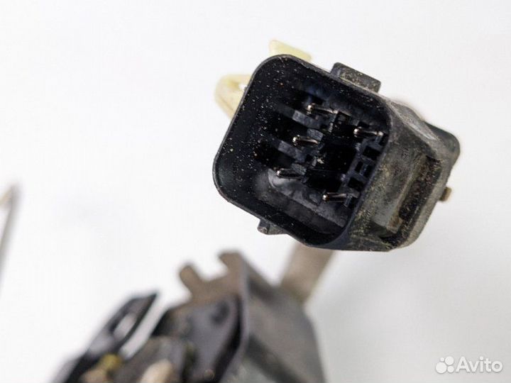 Замок двери передний правый Hyundai Getz G4EA 2005