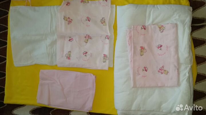 Бортики в кроватку + постельный комплект