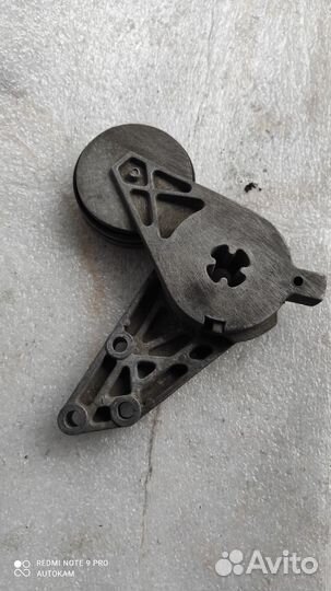 Натяжитель ремня Volkswagen Passat b5 1.8t