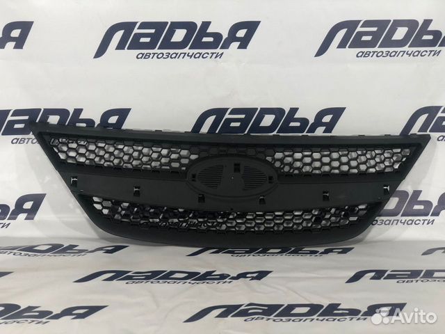 Решетка радиатора ларгус