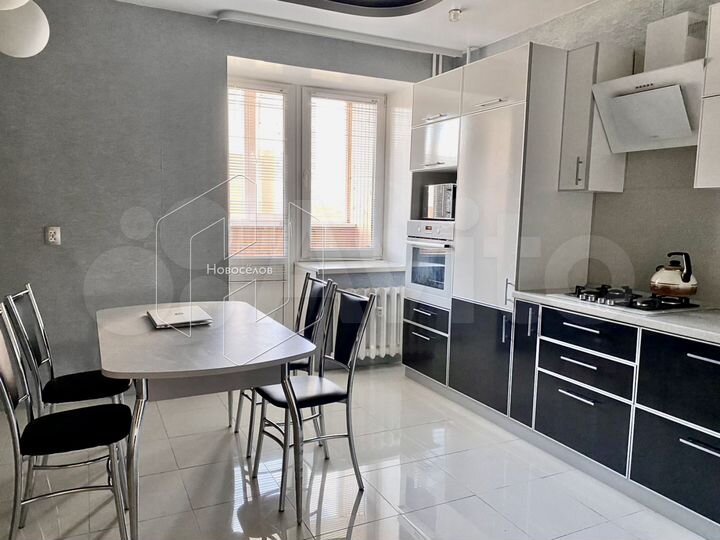 2-к. квартира, 64,2 м², 2/9 эт.