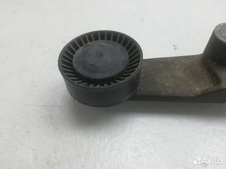 Натяжитель Toyota Avensis 2 2006-2010