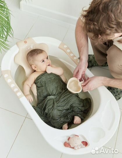 Ванночка для купания с горкой