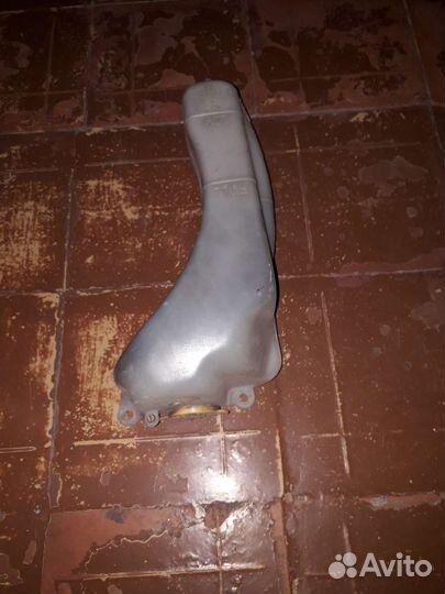 Расширительный бочёк impreza 00-07г