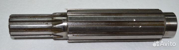 Вал вторичный раздаточной коробки 71-1802056 газ 7