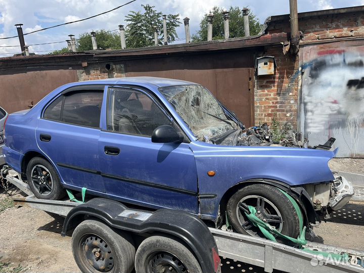 Разбор б/у запчасти Hyundai Accent II (+tagaz) 200