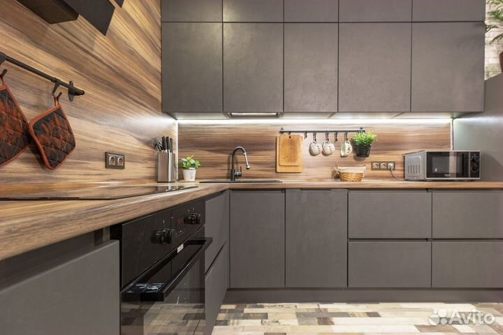 Угловой кухонный гарнитур