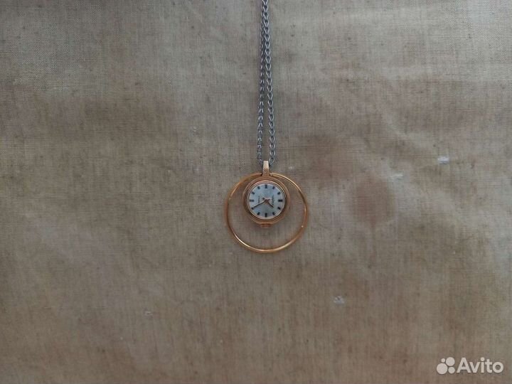 Винтажные часы-кулон, позолоченные