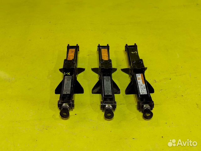 Домкрат Мицубиси Лансер 10 Lancer X б/у