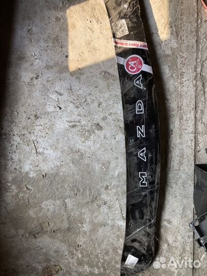 Дефлектор капота Mazda 3 седан