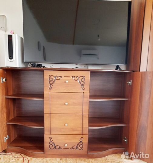 Шкаф и комод