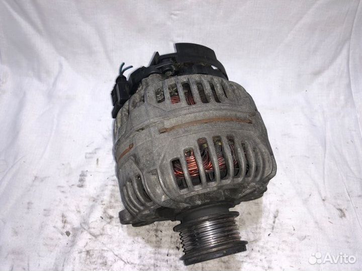 Генератор Octavia Audi A3 A4 Golf Lt 120A