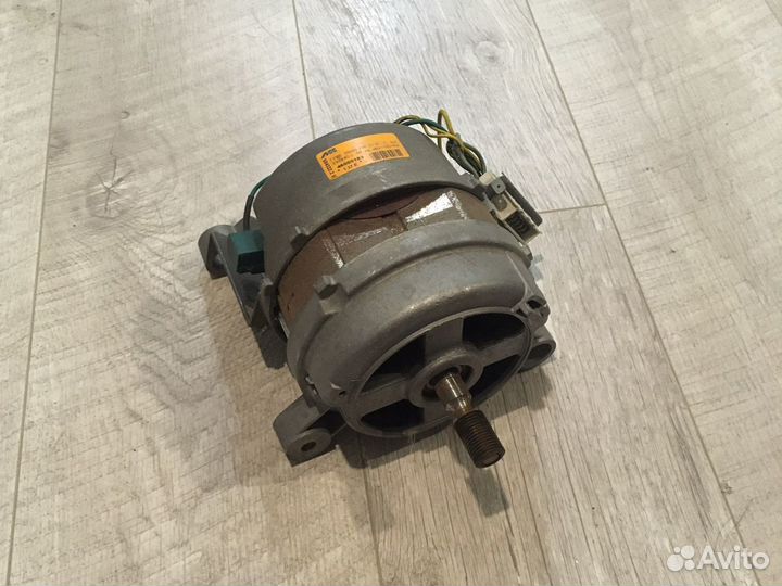 Мотор от стиральной машины
