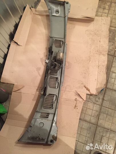 Жабо, Трапеция с моторчиком в сборе Волга 3110