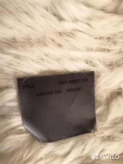 Пончо из вязаного кролика