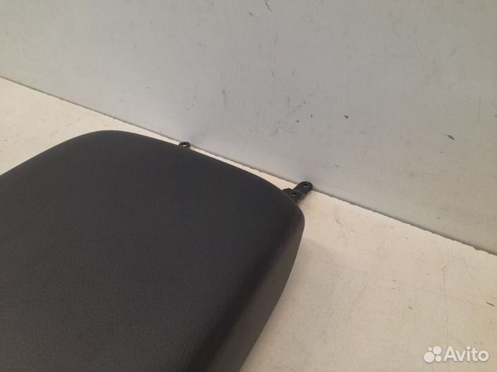 Подлокотник Toyota Land Cruiser Prado 150