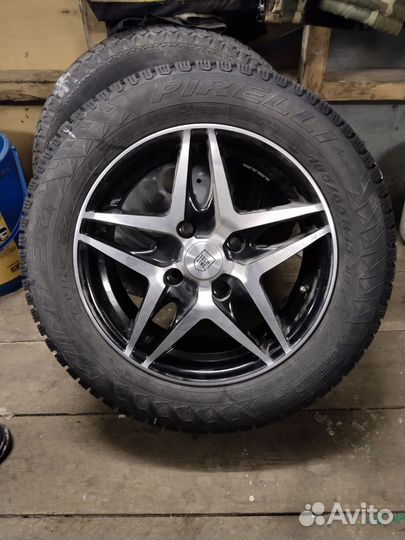 Pirelli Cinturato Winter 2 185/65 R15 93