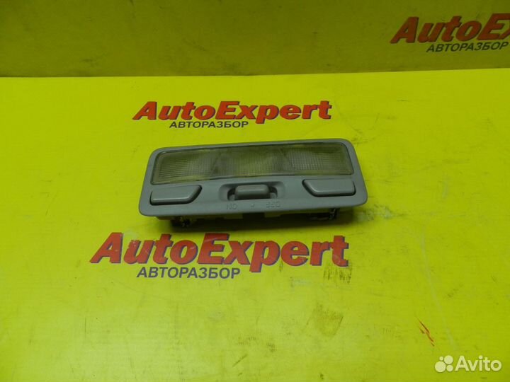 Плафон салонный передний Mitsubishi